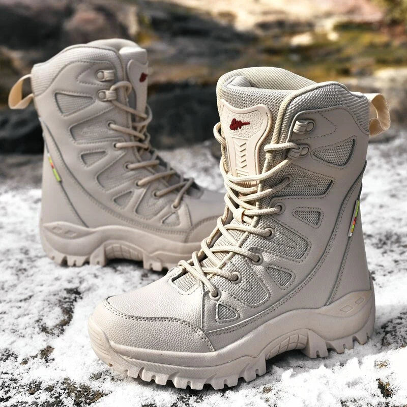 Bottes tactiques robustes et imperméables, idéales pour le trekking hivernal. Unisexe, confortables et chaudes.