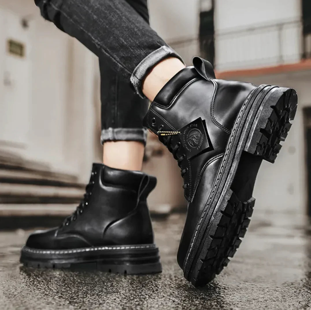 Bottes Elkan homme confortables, parfaites pour l'automne et l'hiver. Idéales pour la ville et un usage quotidien chic.
