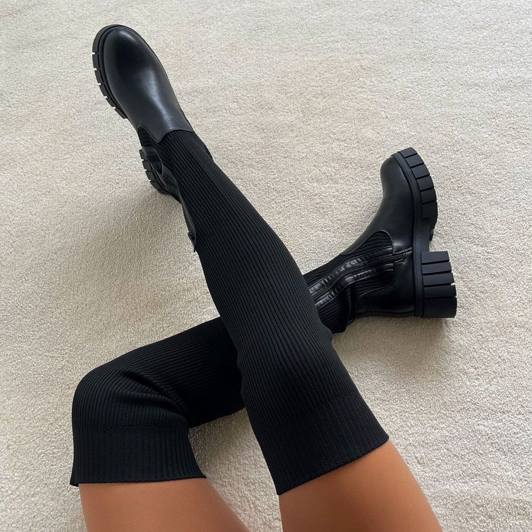 Bottes femme Skylar Stretch noires, ajustées pour un look chic et confortable en automne-hiver.