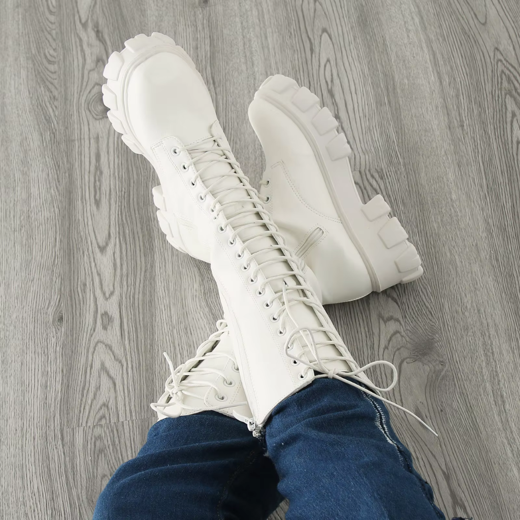 Bottes hautes femme en cuir, chaudes et antidérapantes. Semelle robuste, fermeture zip et lacets.
