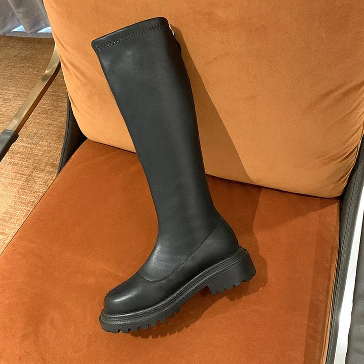 Chaussures imperméables femme, bottes chaudes et élégantes pour l'hiver. Idéales pour neige et pluie.