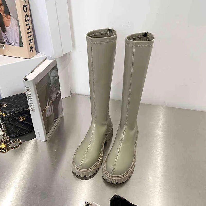 Chaussures bottes imperméables chaudes pour femme, parfaites pour la mode hivernale et le quotidien.