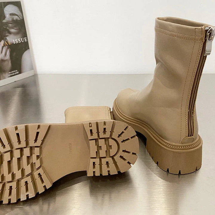 Bottes hivernales femme, élégantes et imperméables. Idéales pour la neige, la pluie, le confort quotidien.