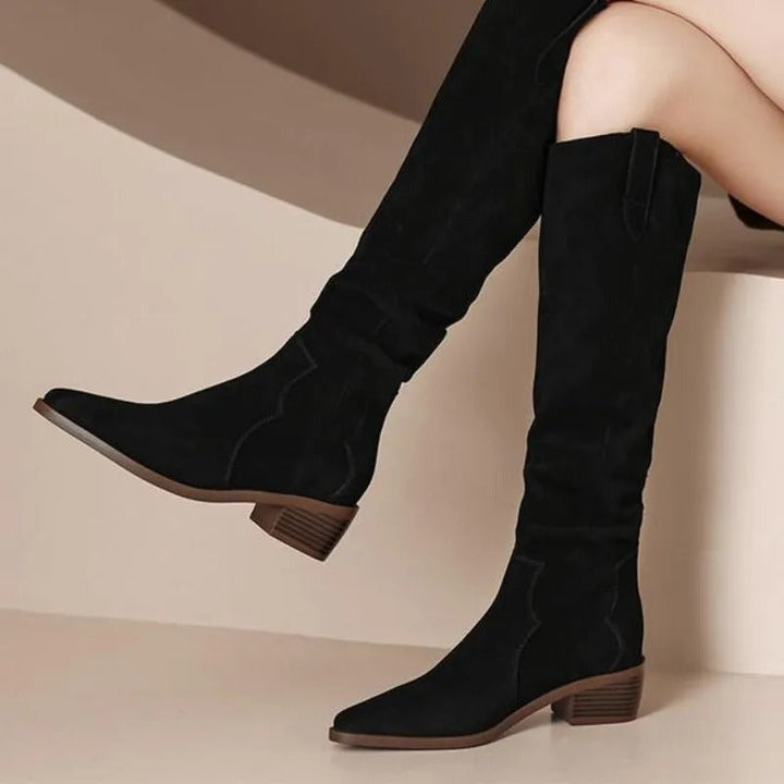 Bottes hautes femme, style élégant et moderne.  Idéales pour toutes occasions.