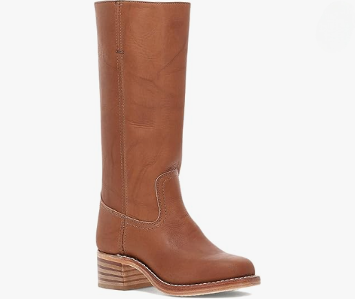 Bottes hautes femmes en cuir, élégantes et intemporelles.  Style sophistiqué.