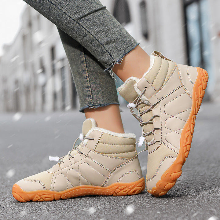 Bottes imperméables respirantes, chaudes avec doublure, conçues pour la marche pieds nus en hiver sur la neige.
