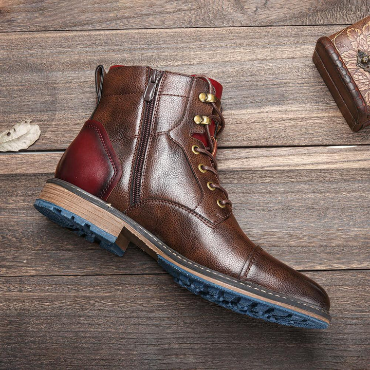 Bottes homme en cuir, style Oxford.  Design élégant et classique, pour un look raffiné.