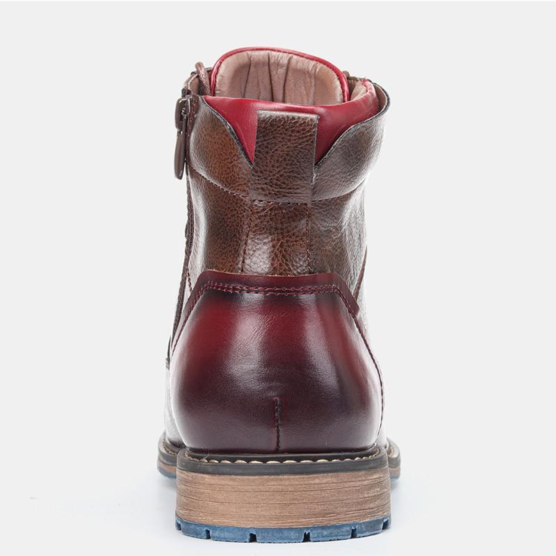 Bottes homme en cuir, style Oxford.  Design élégant et classique, pour un look raffiné.