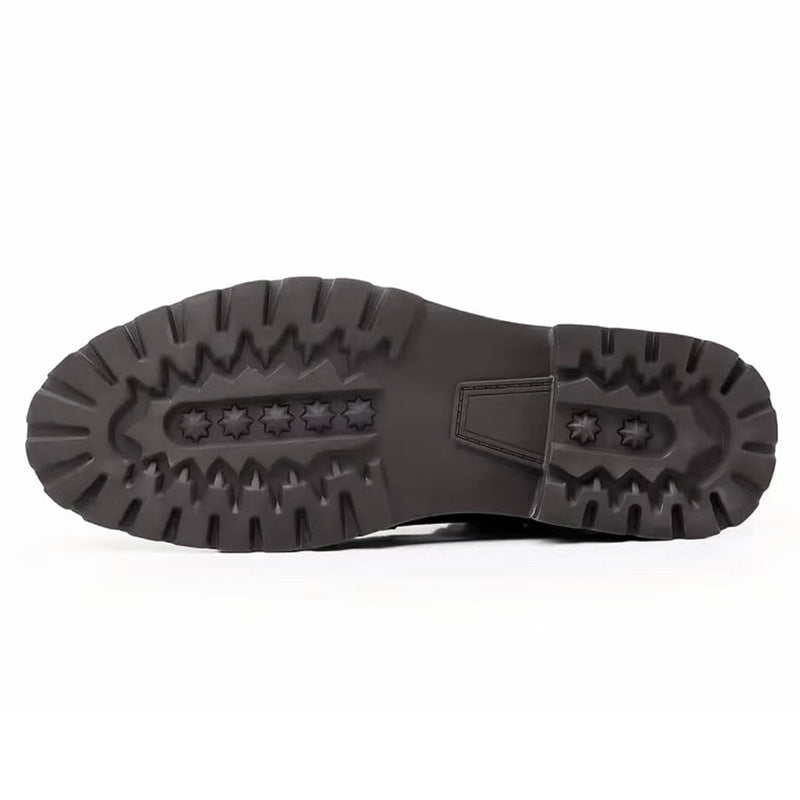 Intérieur confortable des bottes hommes, offrant chaleur et bien-être, parfait pour les chaussures hiver.