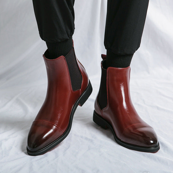 Bottines homme classiques rouges, idéales pour une mode masculine polyvalente.