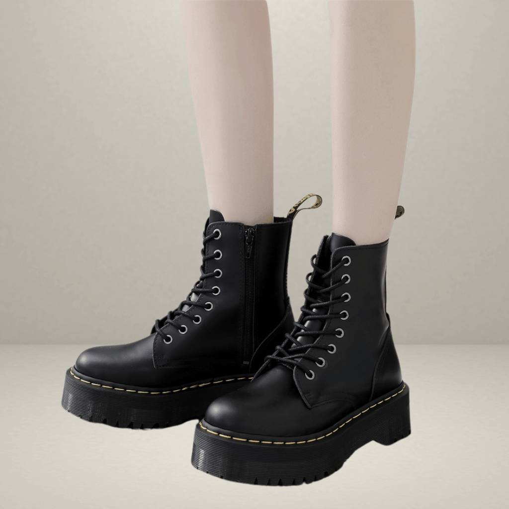 Bottes d'hiver modernes pour femmes, confortables et très élégantes, un essentiel mode.