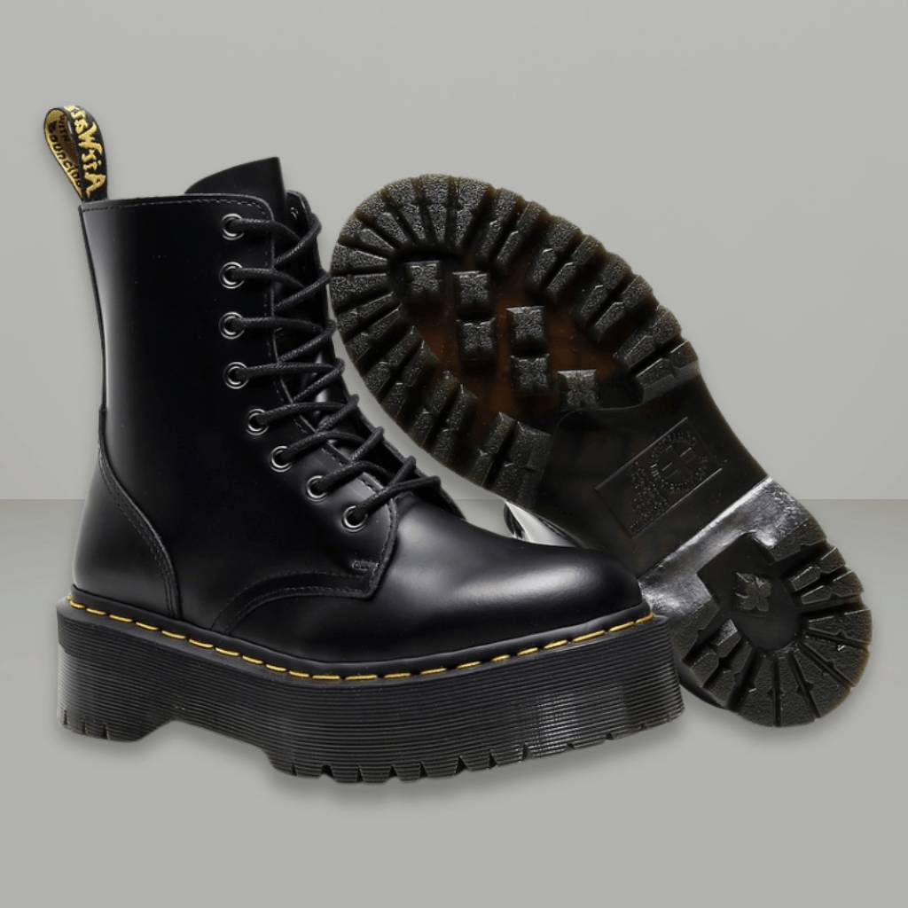 Bottes noires élégantes, mode féminine, parfaites pour le quotidien et les occasions spéciales.