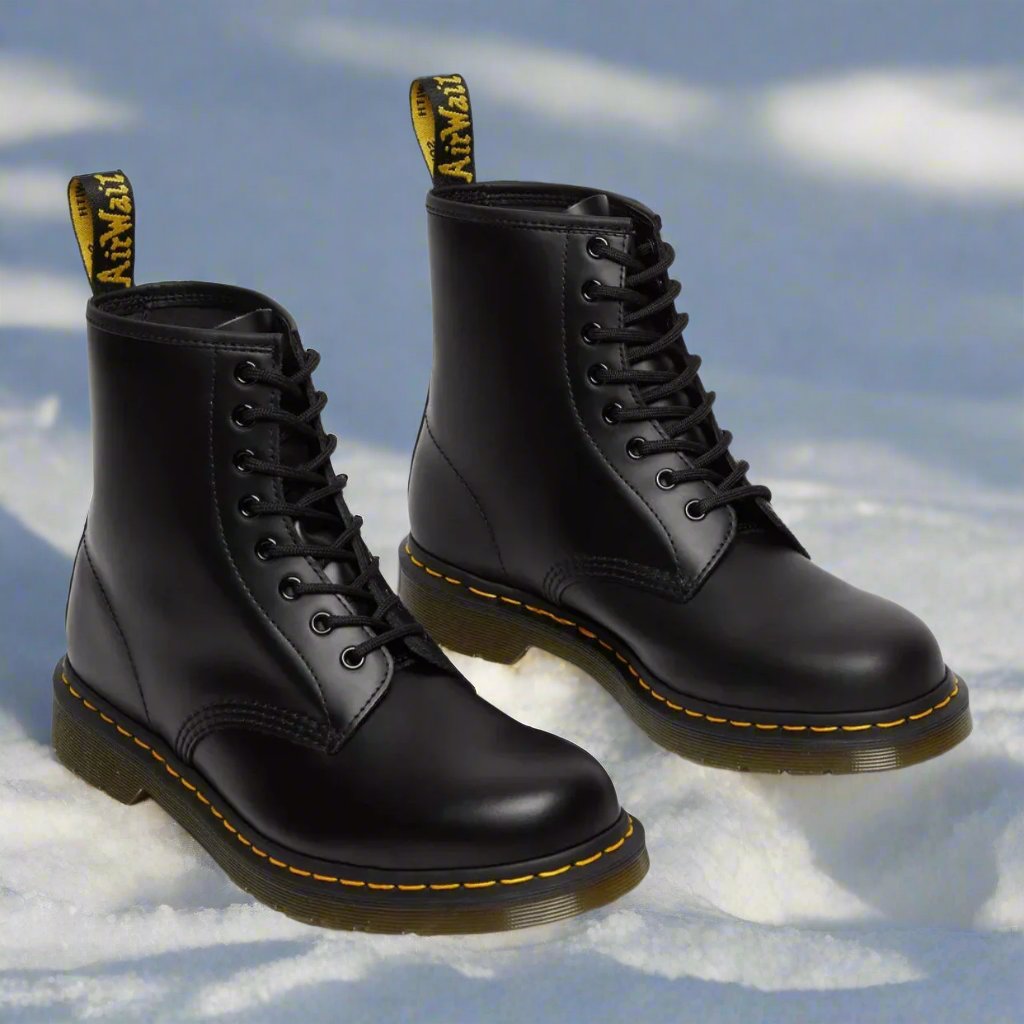 Bottes à lacets modernes femme avec zip latéral. Confort optimal et enfilage facile. Chaussures mode polyvalentes.