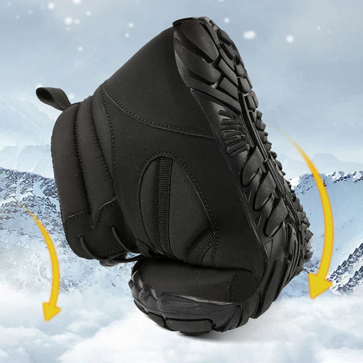 Bottes noires pieds nus imperméables, chaudes et robustes, idéales pour la randonnée hivernale et la neige.