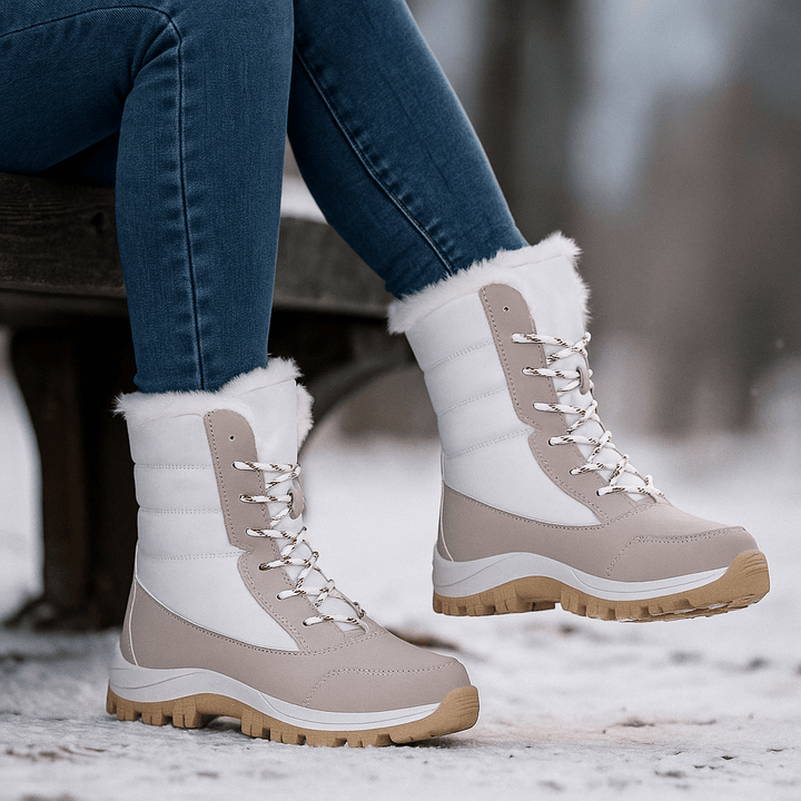 Mode hiver: bottes thermiques Liorne bleu marine matelassées pour femmes. Élégantes et chaudes.