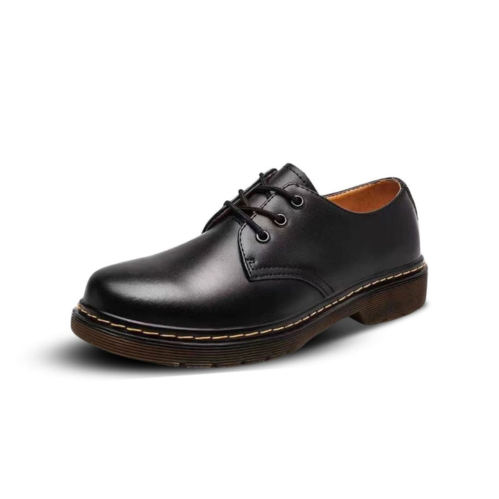 "Bottines basses en cuir élégant pour hommes, confortables et stylées, disponibles en plusieurs couleurs."