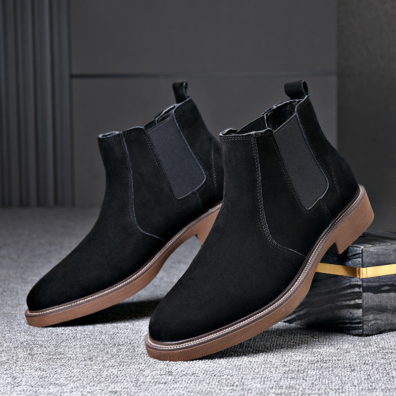 Bottines Chelsea homme avec élastiques latéraux pour un enfilage facile et un confort optimal, style urbain.