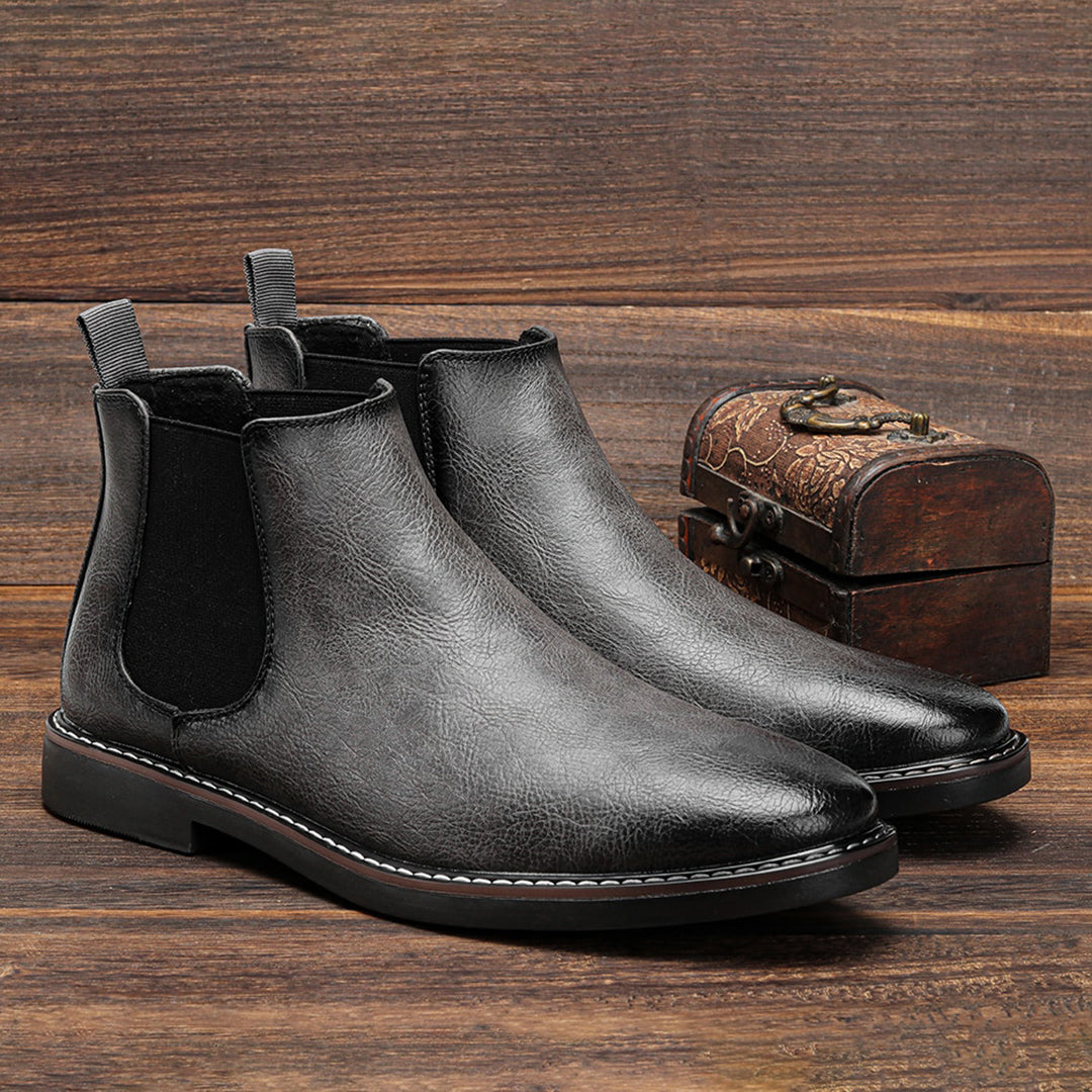 Bottines Chelsea homme, style classique.  Cuir, confortables et élégantes.