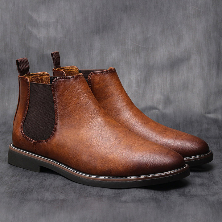 Bottines Chelsea homme, style classique.  Cuir, confortables et élégantes.