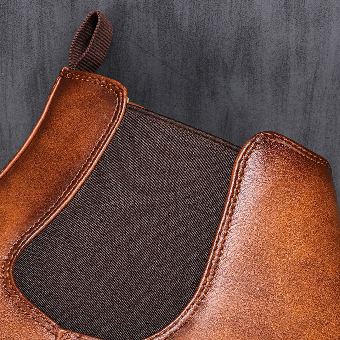 Bottines Chelsea homme, style classique.  Cuir, confortables et élégantes.