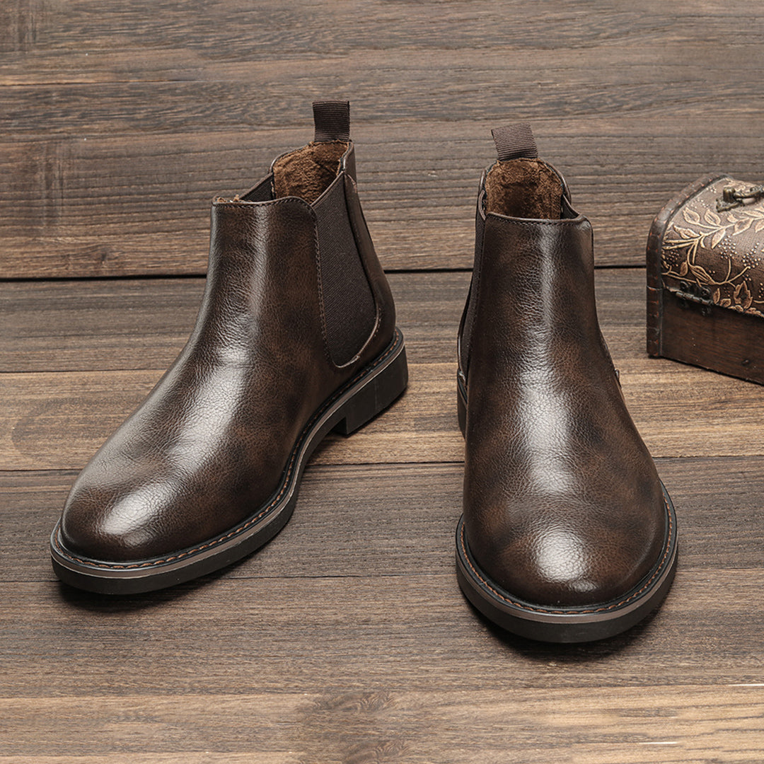 Bottines Chelsea homme, style classique.  Cuir, confortables et élégantes.