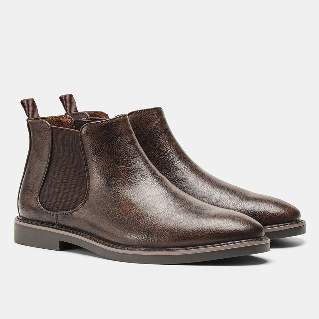 Bottines Chelsea homme, style classique.  Cuir, confortables et élégantes.