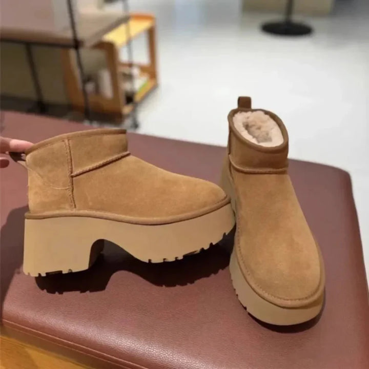 Bottines hiver femme ultra-chaudes à plateformes, confortables avec épaisse doublure en peau de mouton pour l'hiver.