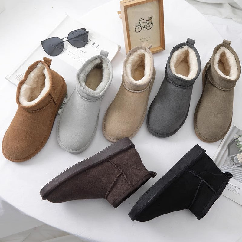 Chaussures bottines chaudes pour femmes, parfaites pour l'hiver avec doublure confortable et style mode.