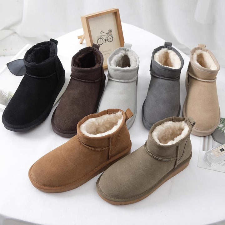 Bottines antidérapantes pour femmes, idéales pour la neige et l'hiver, alliant sécurité et élégance.