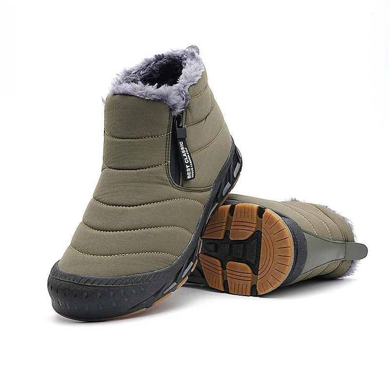 Bottines chaudes d'hiver avec doublure en fourrure, offrant un confort thermique optimal dans la neige.