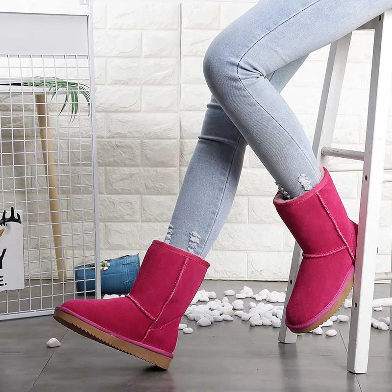 Bottines fourrées chaudes en daim, confort hivernal garanti, idéales pour les pieds sensibles.