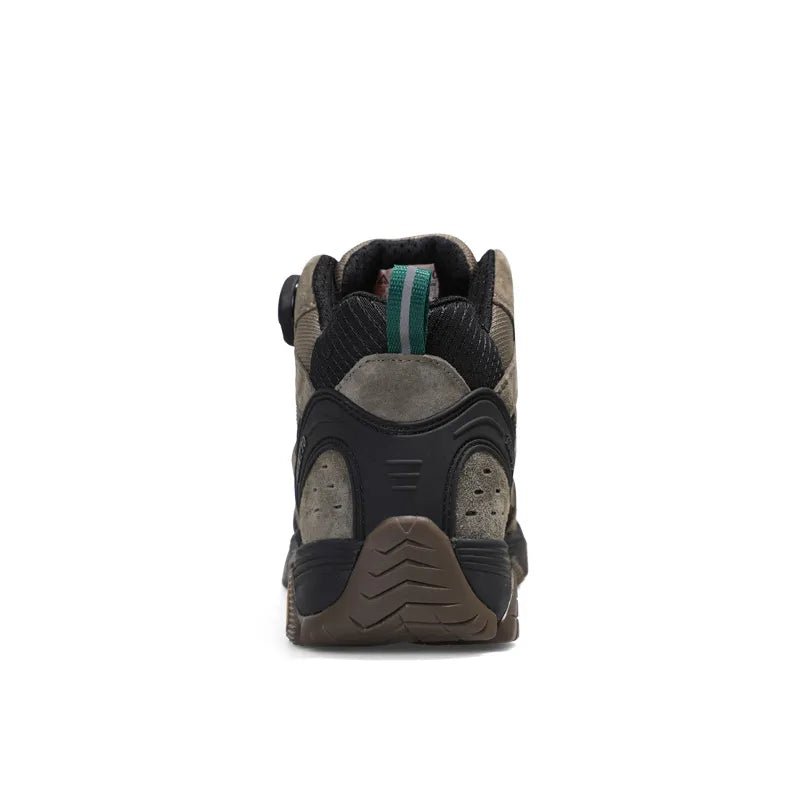 Bottines homme pour randonnée en montagne, imperméables, traction et stabilité avec laçage rotatif.
