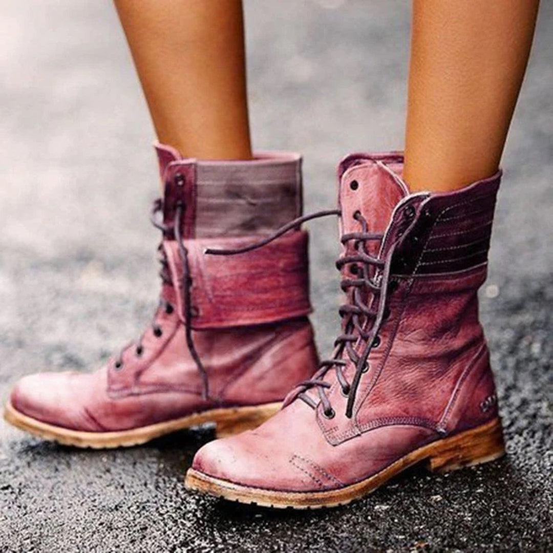 Bottines femme Ambre à lacets, style moderne et chic. Chaussures élégantes et confortables pour la mode féminine.