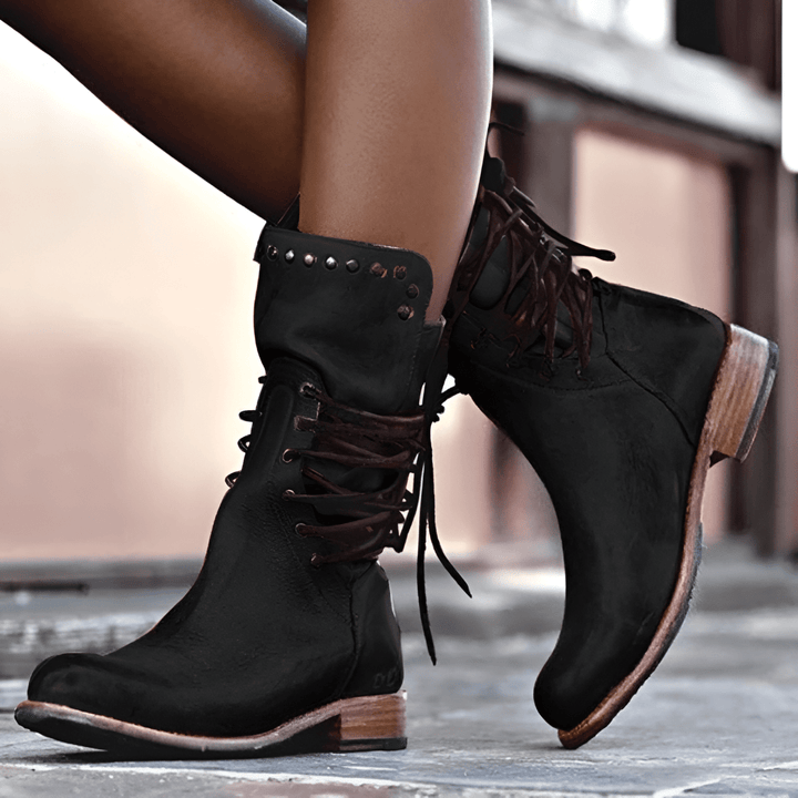 Chaussures femme modernes, bottines élégantes et très confortables. Pour un style chic et une mode féminine.