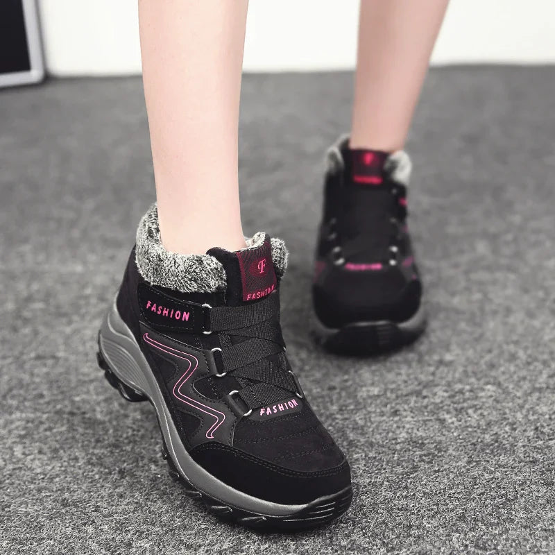 Bottines chaudes antidérapantes randonnée femme, imperméables et confortables pour l'hiver.