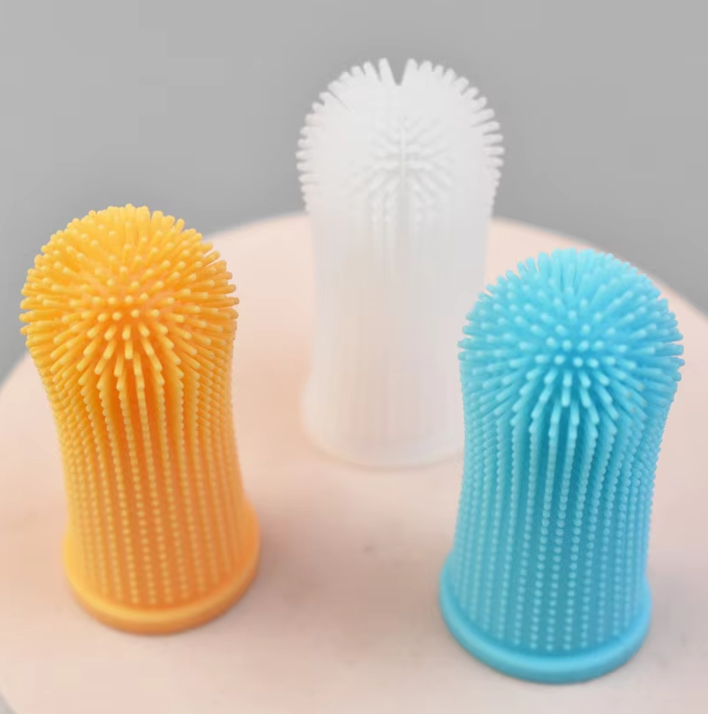 "Brosse à dents en silicone réutilisable pour animaux, douce, efficace, design flexible pour nettoyage confortable."