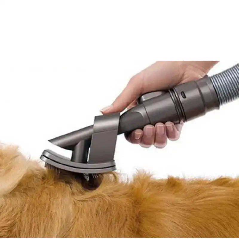 Brosse aspirateur pour animaux.  Toilettage facile et rapide.  Élimine poils et saletés. Pelage propre et brillant.