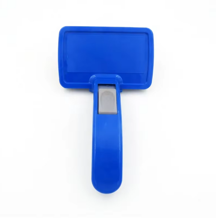 Brosse auto-nettoyante pour animaux. Silicone, poils courts ou longs. Toilettage facile et efficace.