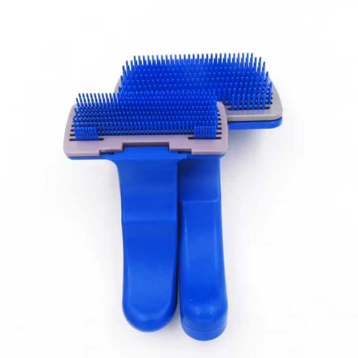 Brosse auto-nettoyante pour animaux. Silicone, poils courts ou longs. Toilettage facile et efficace.