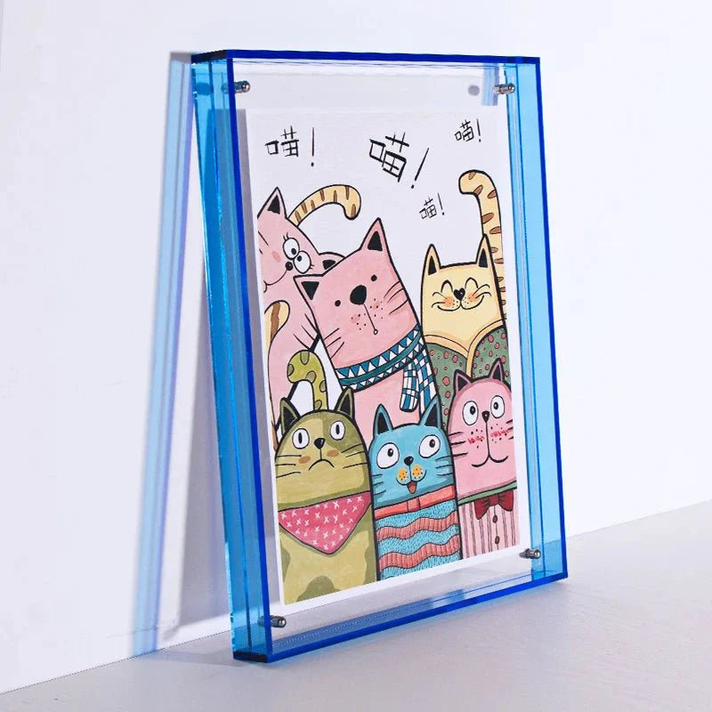 Cadre photo acrylique transparent coloré. Design moderne, élégant.  Parfait pour photos & déco.