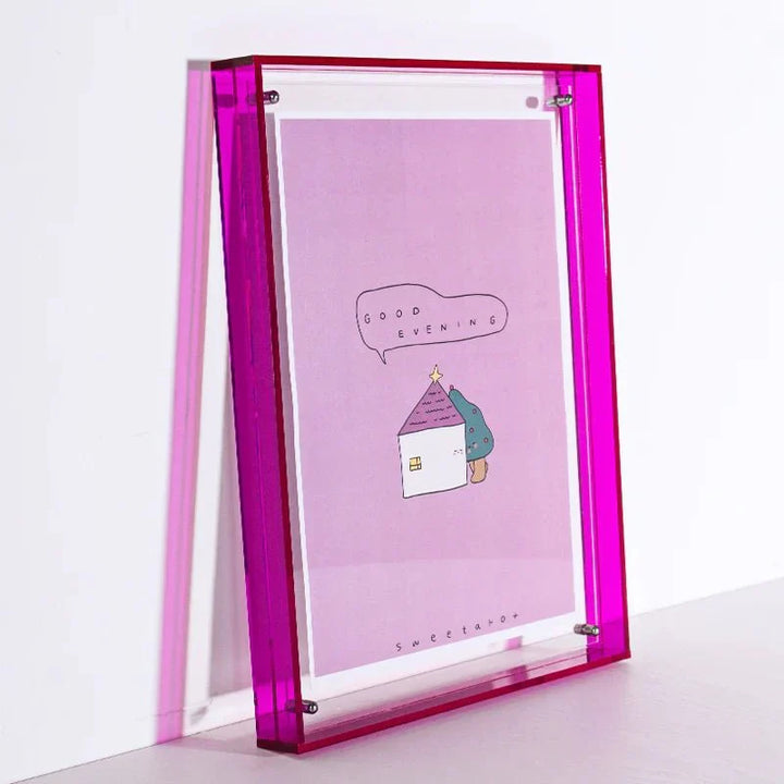 Cadre photo acrylique transparent coloré. Design moderne, élégant.  Parfait pour photos & déco.