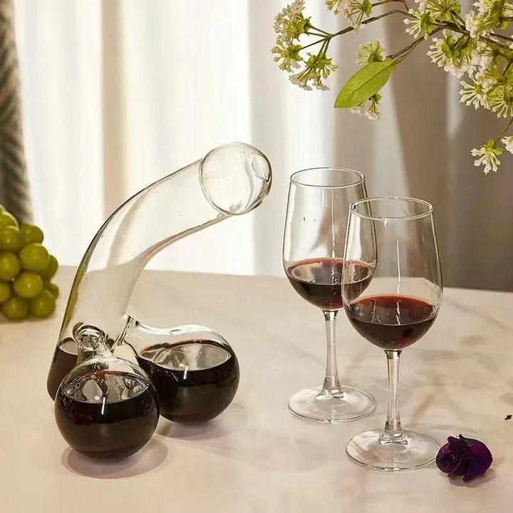 "Carafe en verre transparence cristalline, silhouette moderne, idéale pour whisky et vin, ajout élégance à la dégustation."