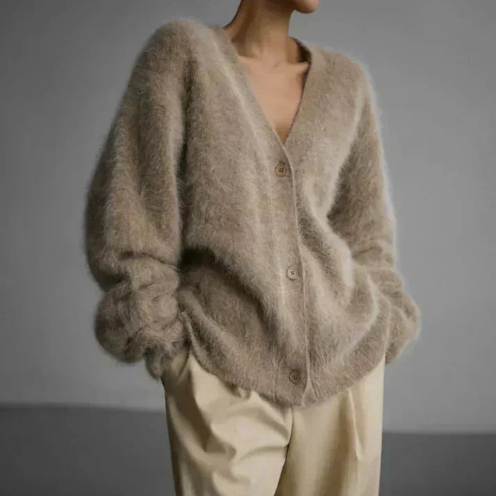 Cardigan ample col V femme, uni.  Coupe confortable et élégante pour l'automne.