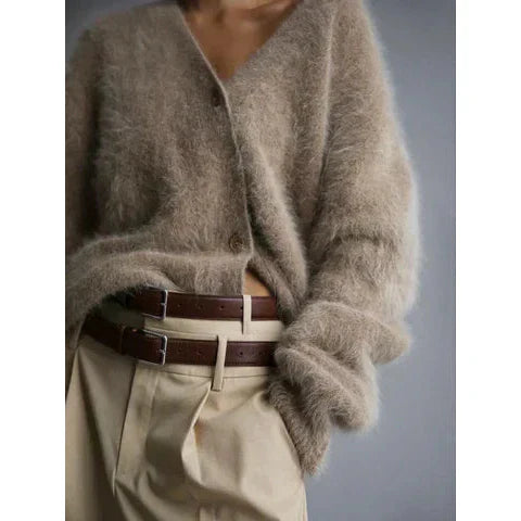 Cardigan ample col V femme, uni.  Coupe confortable et élégante pour l'automne.