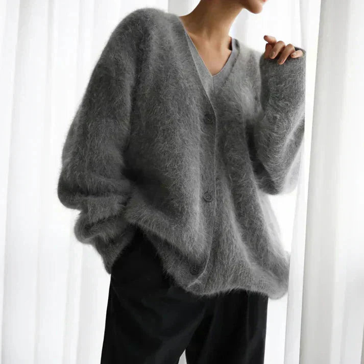 Cardigan ample col V femme, uni.  Coupe confortable et élégante pour l'automne.