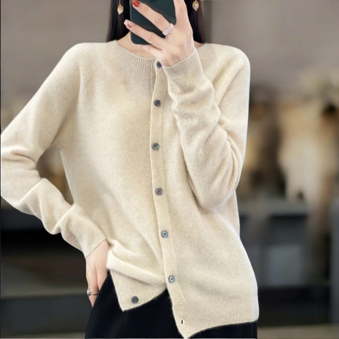Cardigan Anna confortable et stylé pour femmes, gilet décontracté chic, un indispensable toutes saisons.
