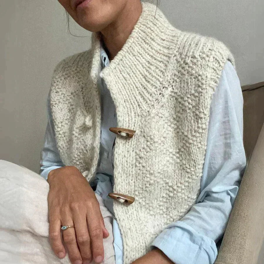 "Cardigan en laine élégant avec boutons, détail sophistiqué, parfait pour l'hiver, design chic, disponible en plusieurs taill