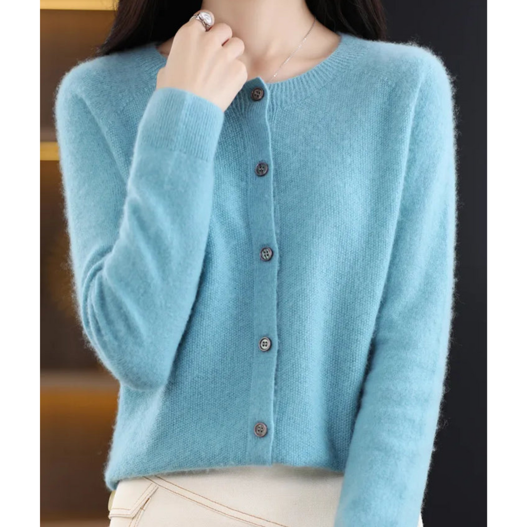 Cardigan femme mode, col rond raffiné, parfait pour un look élégant au bureau.