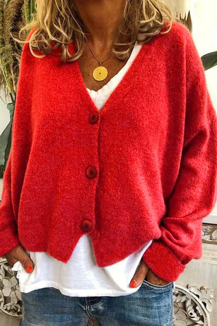 Cardigan femme polyvalent et confortable, parfait pour le layering automne/printemps. Col V décontracté.