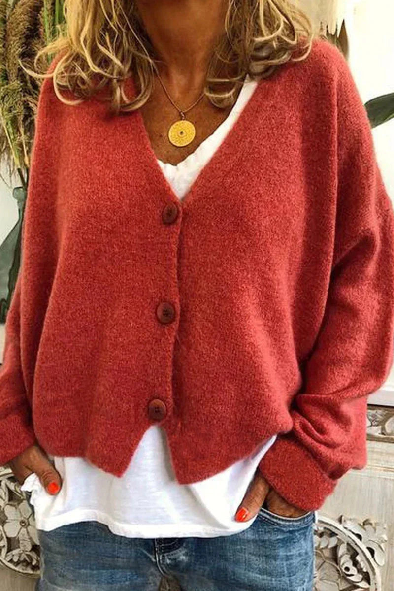 Ce cardigan femme polyvalent assure chaleur et élégance pour chaque saison. Un essentiel mode.